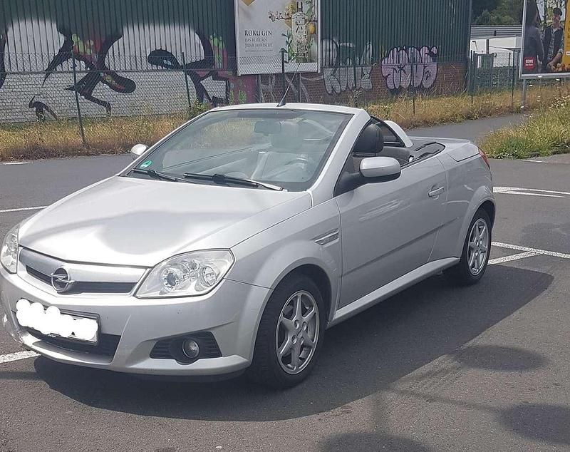 Gebraucht 2006 Opel Tigra Cabrio | 1.800 € (Etwas zu teuer) - Bild 1/4