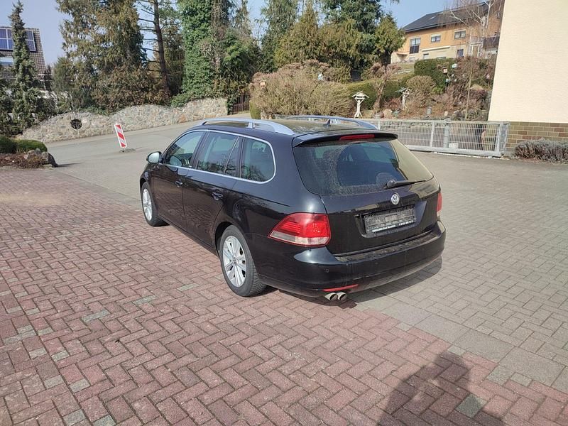 Gebraucht VW Golf VI 122 PS (89 kW) 2011 Schwarz Kleinwagen
