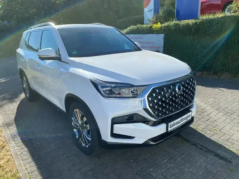 Gebraucht SsangYong Rexton Sapphire 203 PS (149 kW) 2024 Weiss SUV