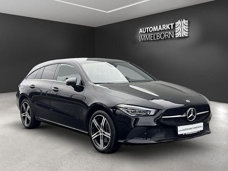 Gebraucht Mercedes CLA250e Shooting Brake Night 218 PS (160 kW) 2021 Schwarz Kombi