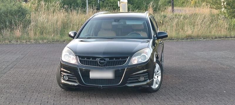 Schwarz Gebraucht 2006 Opel Vectra OPC Kombi | 1.890 € (Guter Preis) - Bild 1/4