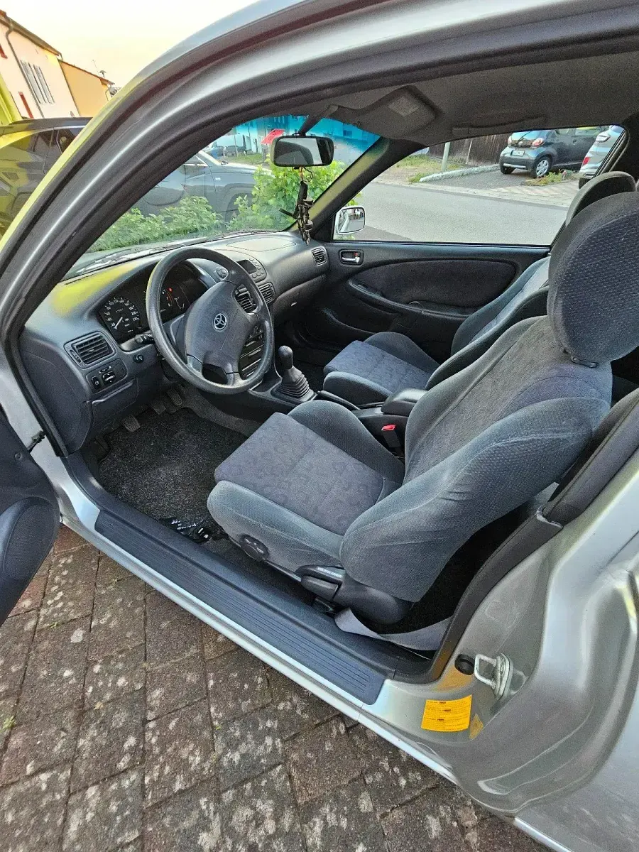 Gebraucht Toyota Corolla 97 PS (71 kW) 2001 Kleinwagen