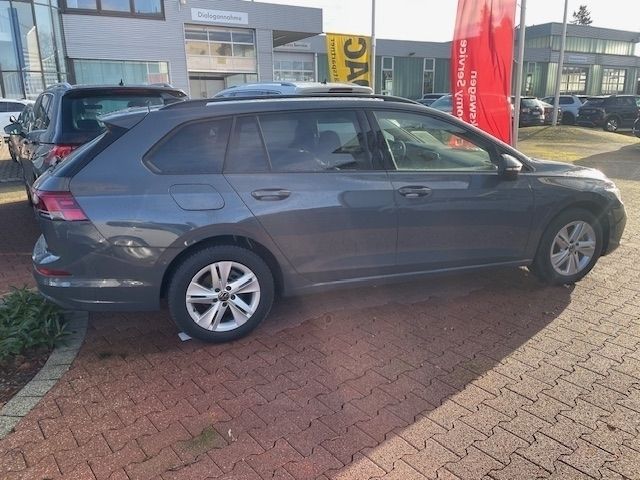 Gebraucht VW Golf VIII Business 131 PS (96 kW) 2023 Grau Kombi