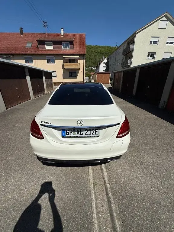 Gebraucht Mercedes C350e 211 PS (155 kW) 2017 Weiß Limousine