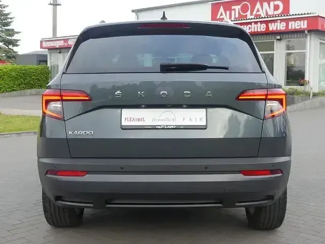 Gebraucht Skoda Karoq 150 PS (110 kW) 2021 Quartzgraumet. SUV
