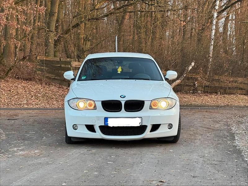 Gebraucht BMW 118 Coupé Advantage 143 PS (105 kW) 2011 Weiß Coupé