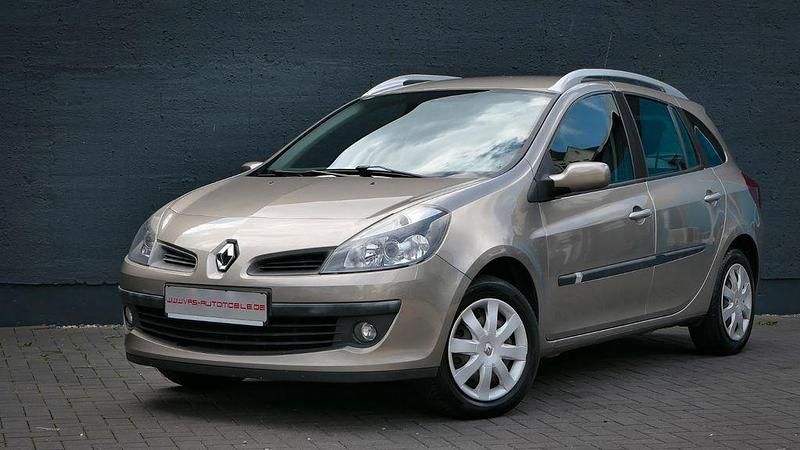 Braun Gebraucht 2008 Renault Clio II Dynamique Limousine | 5.490 € (Teuer) - Bild 1/4