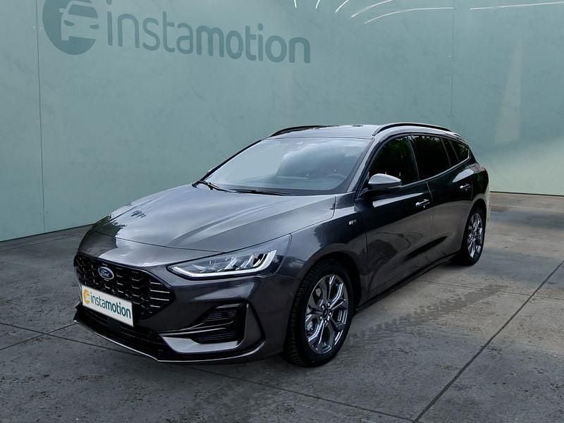 Grau Gebraucht 2024 Ford Focus ST-Line X Kombi | 28.249 € (Fairer Preis) - Bild 1/4
