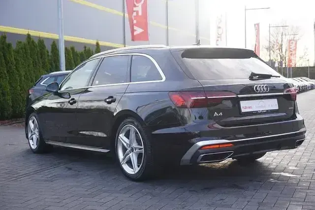Gebraucht Audi A4 S-Line 204 PS (150 kW) 2024 Schwarz Kombi
