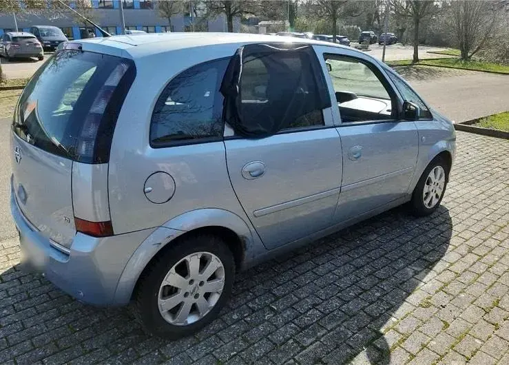 Gebraucht Opel Meriva 106 PS (77 kW) 2008 Van / Kleinbus