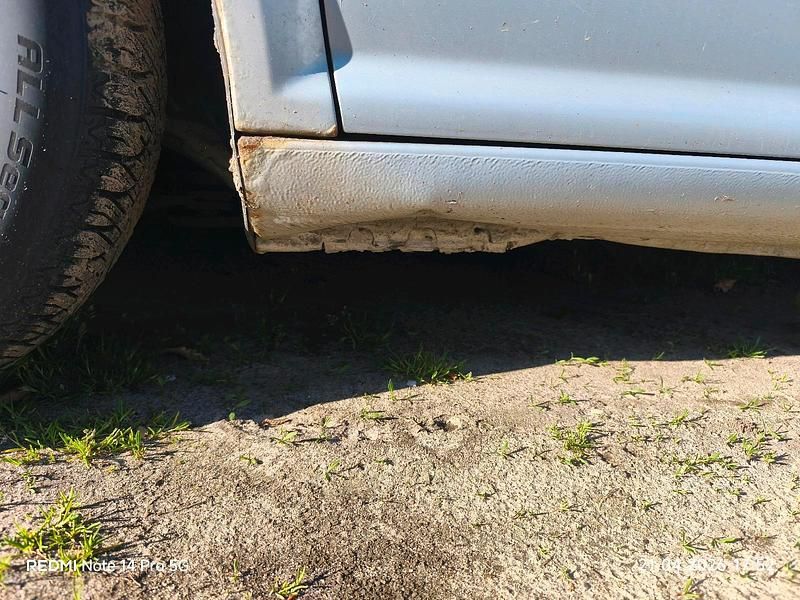 Second-hand VW Bora 101 CP (74 kW) 1999 Argintiu Berlinǎ