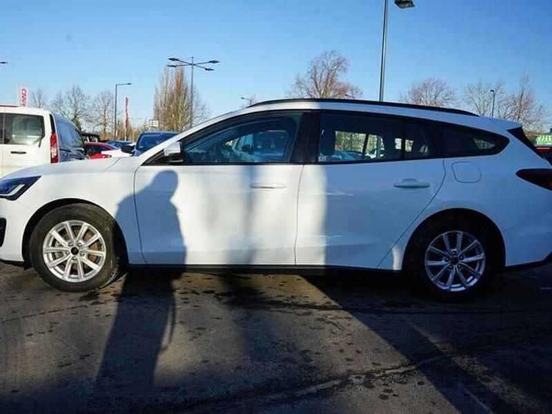 Gebraucht Ford Focus 120 PS (88 kW) 2022 Weiß Kombi