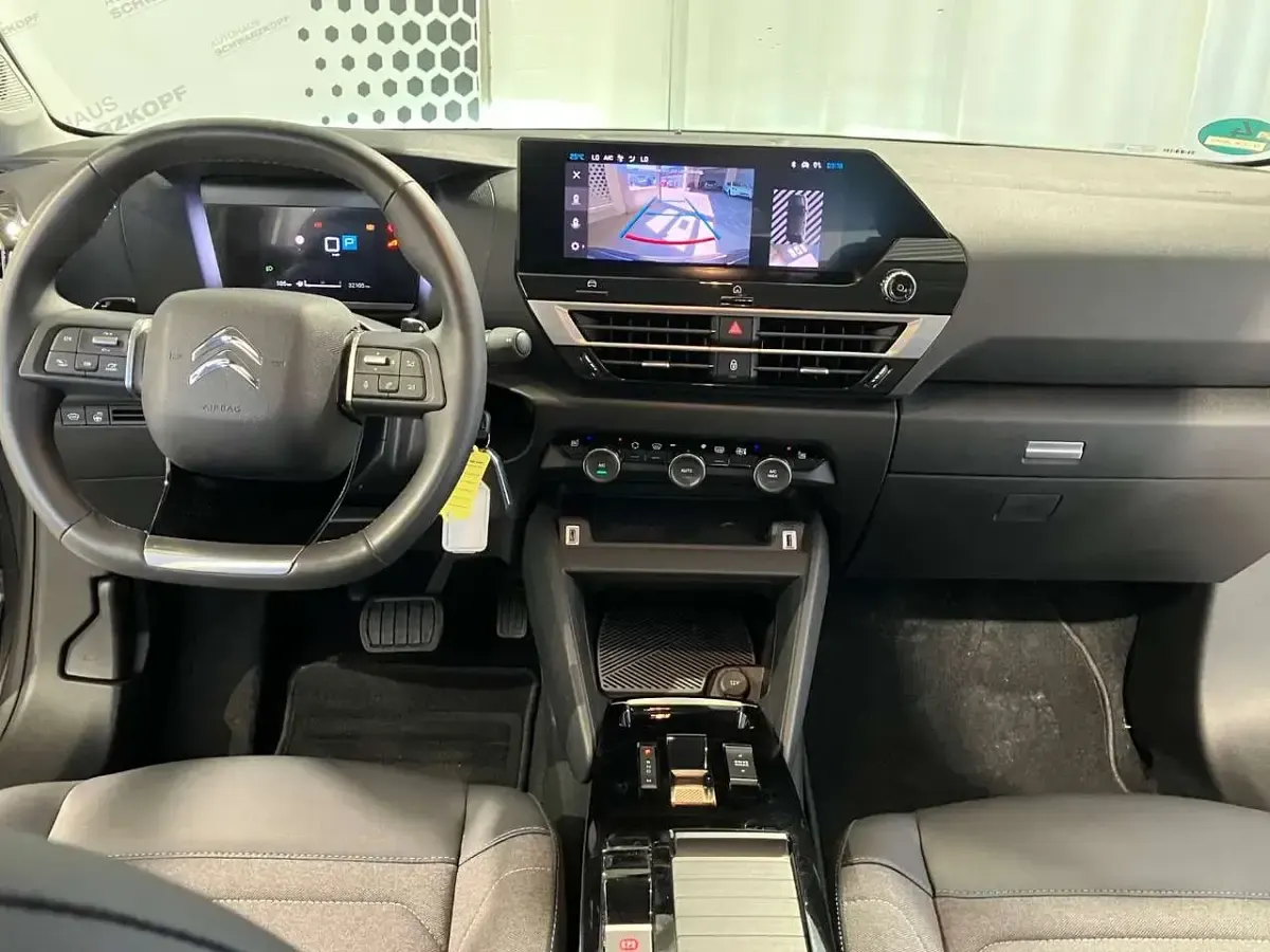 Gebraucht Citroën C4 PureTech 131 PS (96 kW) 2023 Grau SUV