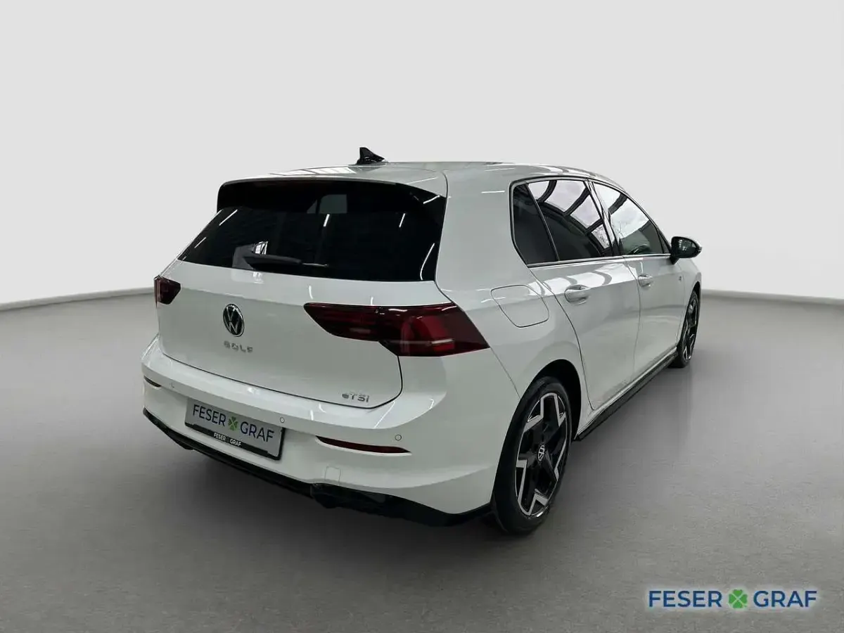 Gebraucht VW Golf VIII R 150 PS (110 kW) 2025 Pure white Limousine