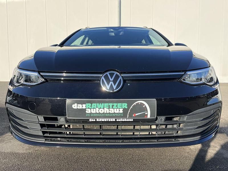 Gebraucht VW Golf VII Life 150 PS (110 kW) 2021 Schwarz Kombi