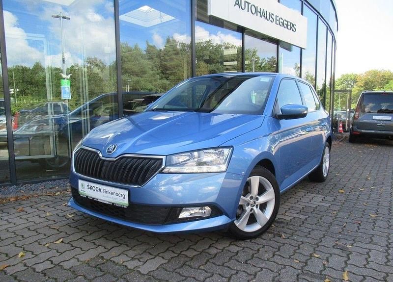 Blau Gebraucht 2019 Skoda Fabia Cool Plus Limousine | 12.780 € (Teuer) - Bild 1/4