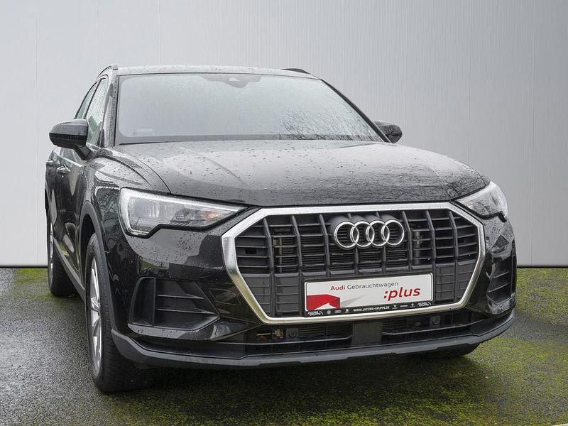 Gebraucht Audi Q3 Ambiente 150 PS (110 kW) 2025 Mythosschwarz metallic SUV