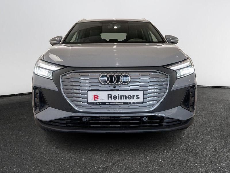 Gebraucht Audi Q4 e-tron Basis 125 kW (170 PS) 2022 Grau SUV
