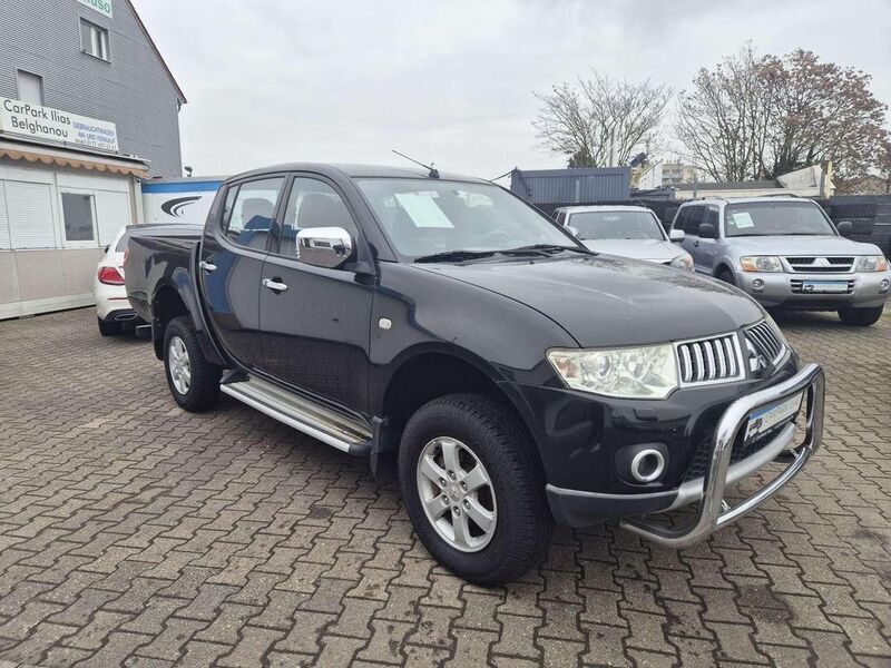 Schwarz Gebraucht 2013 Mitsubishi L200 Abholung | 15.900 € (Teuer) - Bild 1/4
