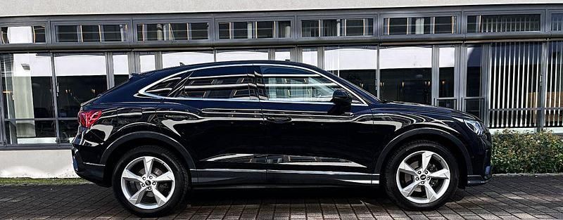 Gebraucht Audi Q3 Sportback Performance 150 PS (110 kW) 2023 Schwarz SUV