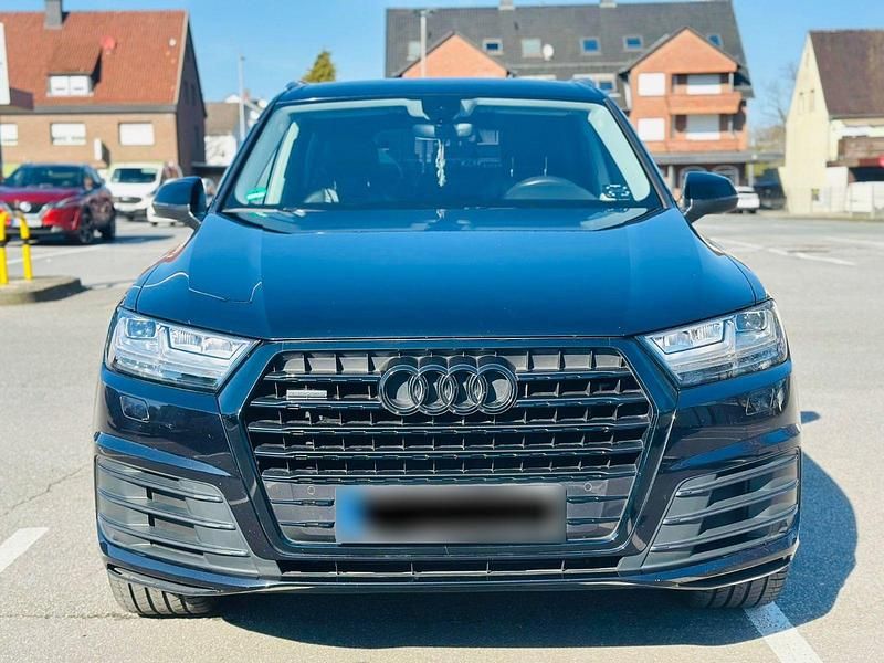 Second-hand Audi Q7 Comfort 272 CP (200 kW) 2017 Negru SUV