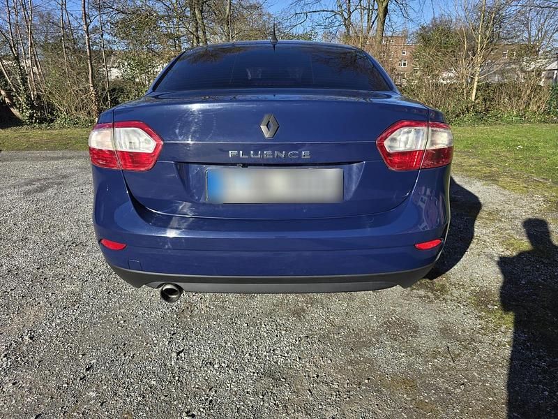 Gebraucht Renault Fluence 110 PS (80 kW) 2012 Blau Limousine