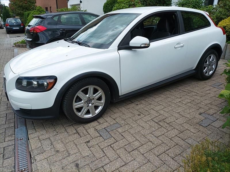Weiß Gebraucht 2010 Volvo C30 Kleinwagen | 4.000 € - Bild 1/4