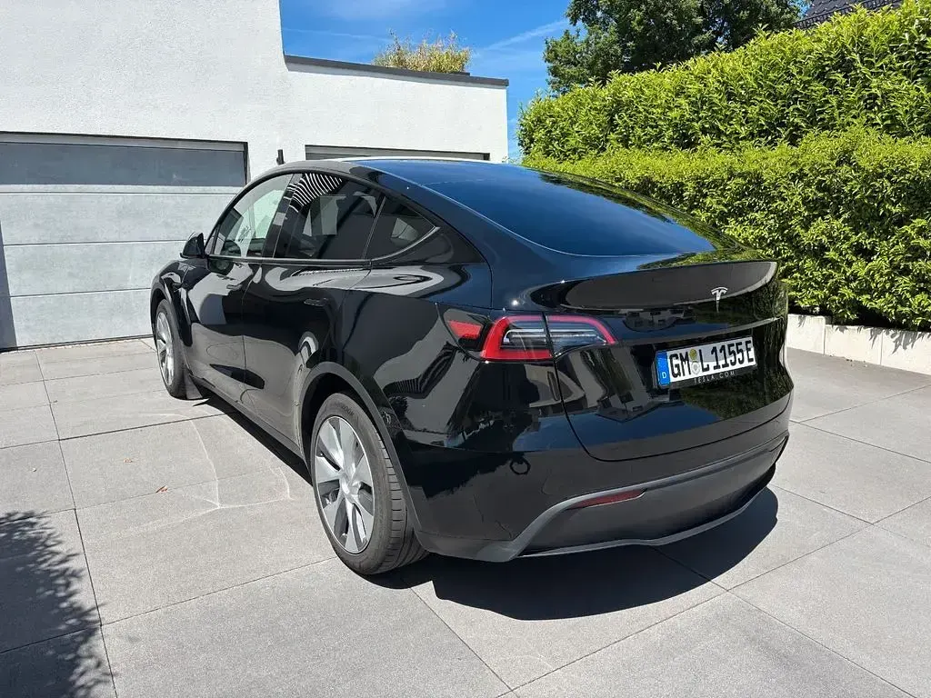 Gebraucht Tesla Model Y 203 kW (277 PS) 2024 Schwarz SUV
