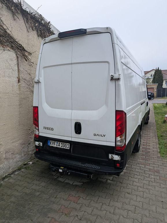 Gebraucht Iveco Daily 175 PS (128 kW) 2022 Weiß Limousine