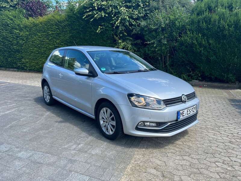 Silber Gebraucht 2014 VW Polo Comfortline Limousine | 6.999 € (Fairer Preis) - Bild 1/4