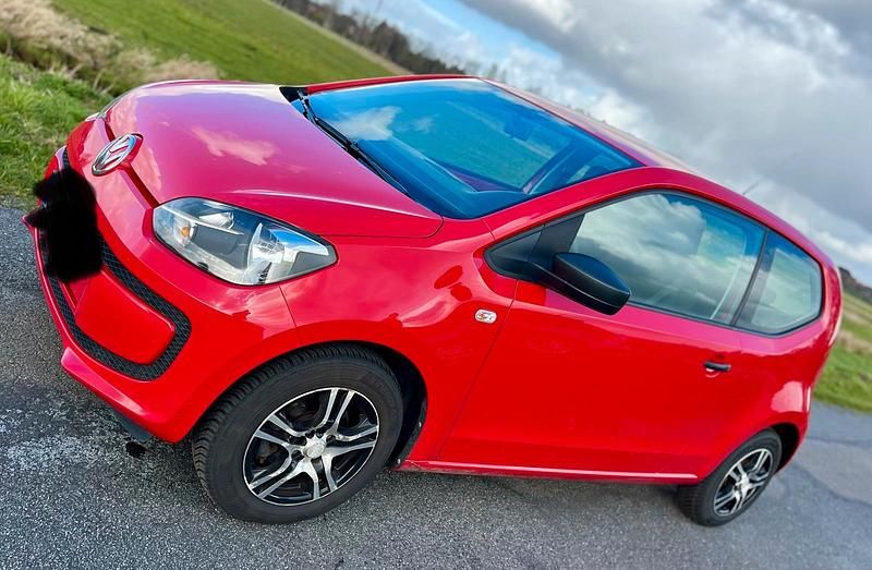 Gebraucht VW up! 60 PS (44 kW) 2013 Rot Kleinwagen