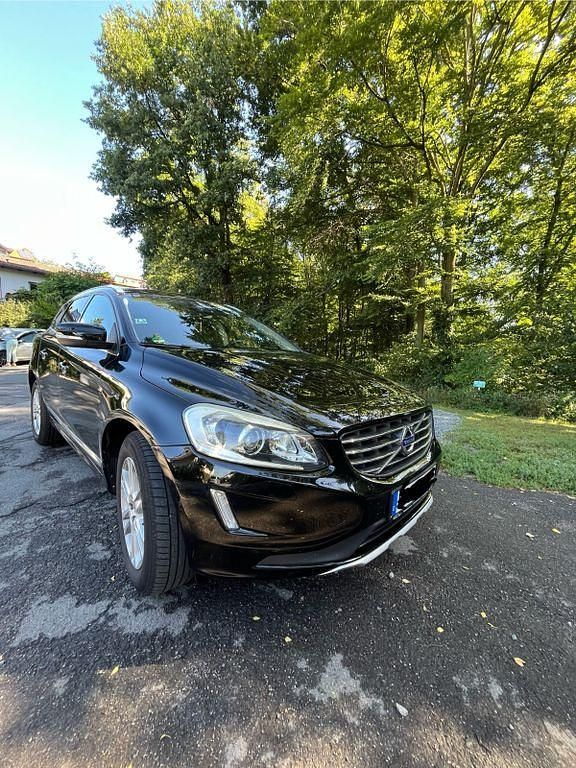 Schwarz Gebraucht 2014 Volvo XC60 Summum SUV | 15.000 € (Fairer Preis) - Bild 1/4