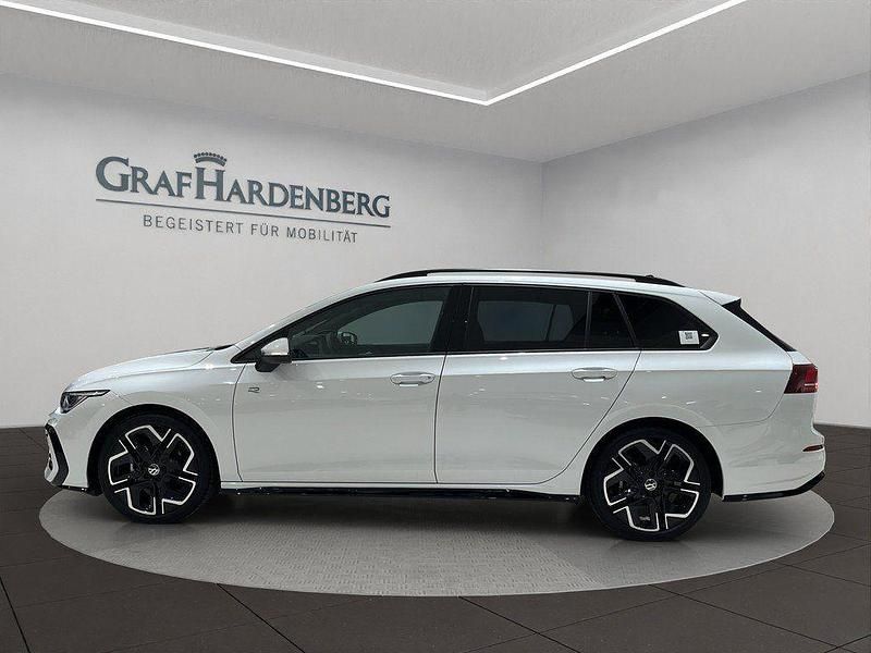 Gebraucht VW Golf VIII R-line 150 PS (110 kW) 2025 Weiß Kombi
