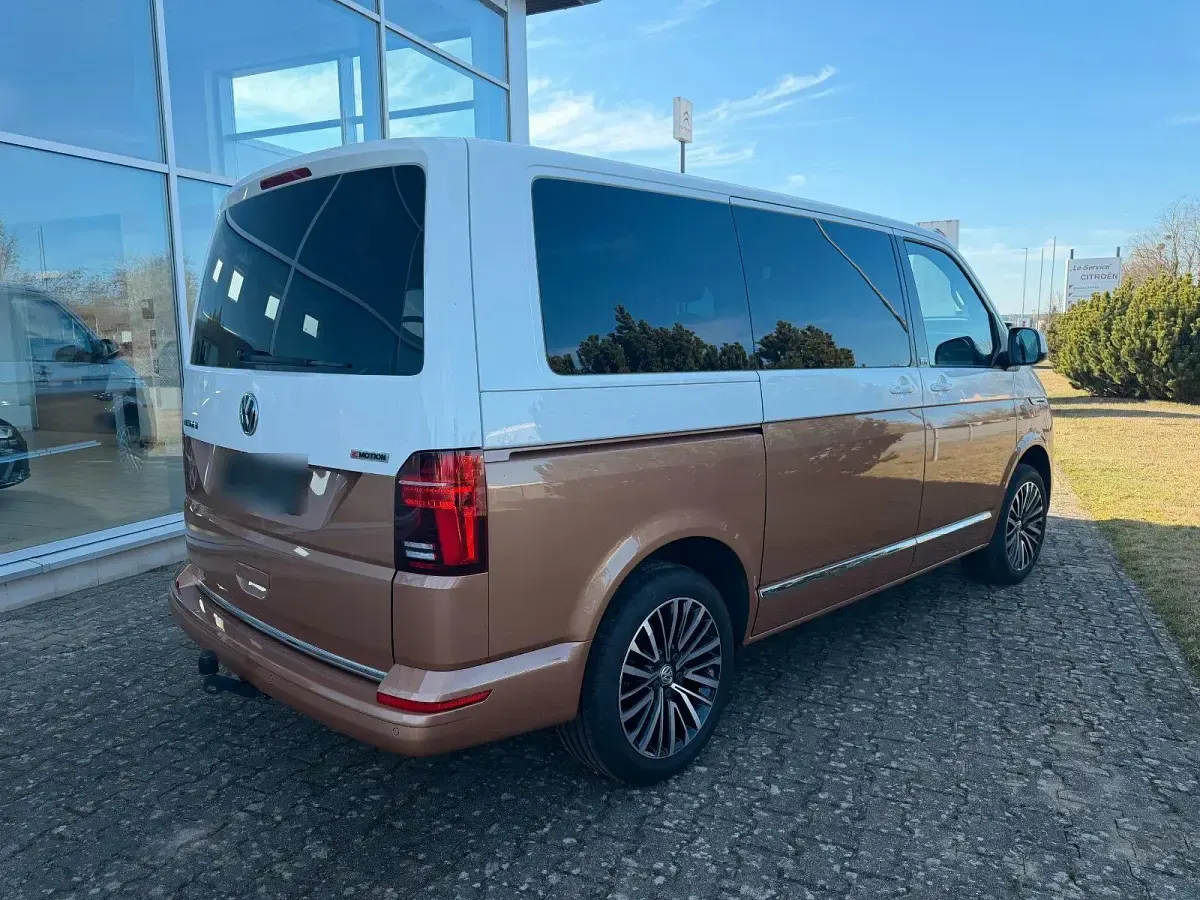 Gebraucht VW T6.1 Generation Six 204 PS (150 kW) 2022 Gold Van