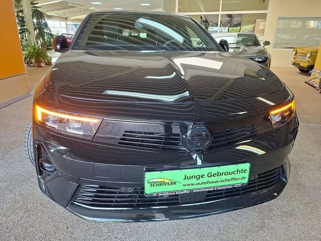 Gebraucht Opel Astra 131 PS (96 kW) 2024 Schwarz Kleinwagen