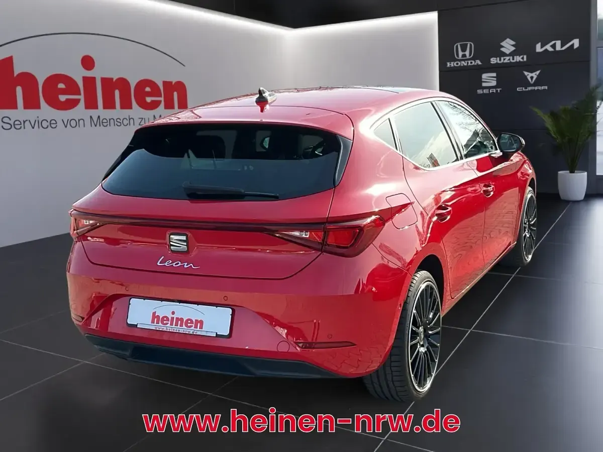 Usata Seat Leon XCELLENCE 150 CV (110 kW) 2021 Rosso Berlina