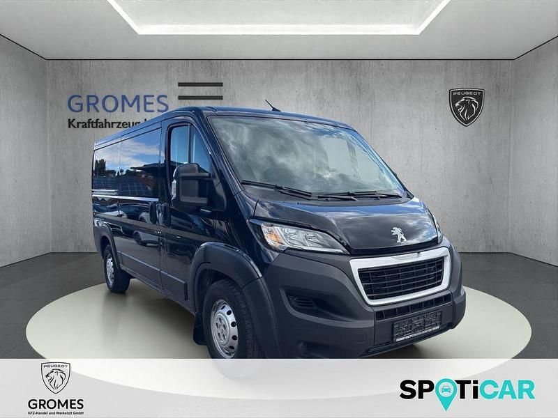 Grau Gebraucht 2022 Peugeot Boxer Van | 19.990 € (Fairer Preis) - Bild 1/4