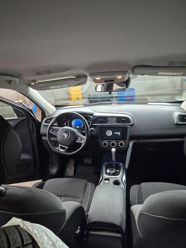 Gebraucht Renault Kadjar Techno 116 PS (85 kW) 2022 Grau SUV