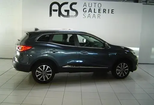 Gebraucht Renault Kadjar Techno 158 PS (116 kW) 2022 Grau SUV