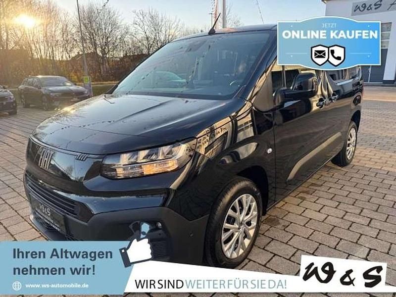 Neu Fiat Doblò 102 PS (75 kW) 2025 Cinema schwarz Van / Kleinbus