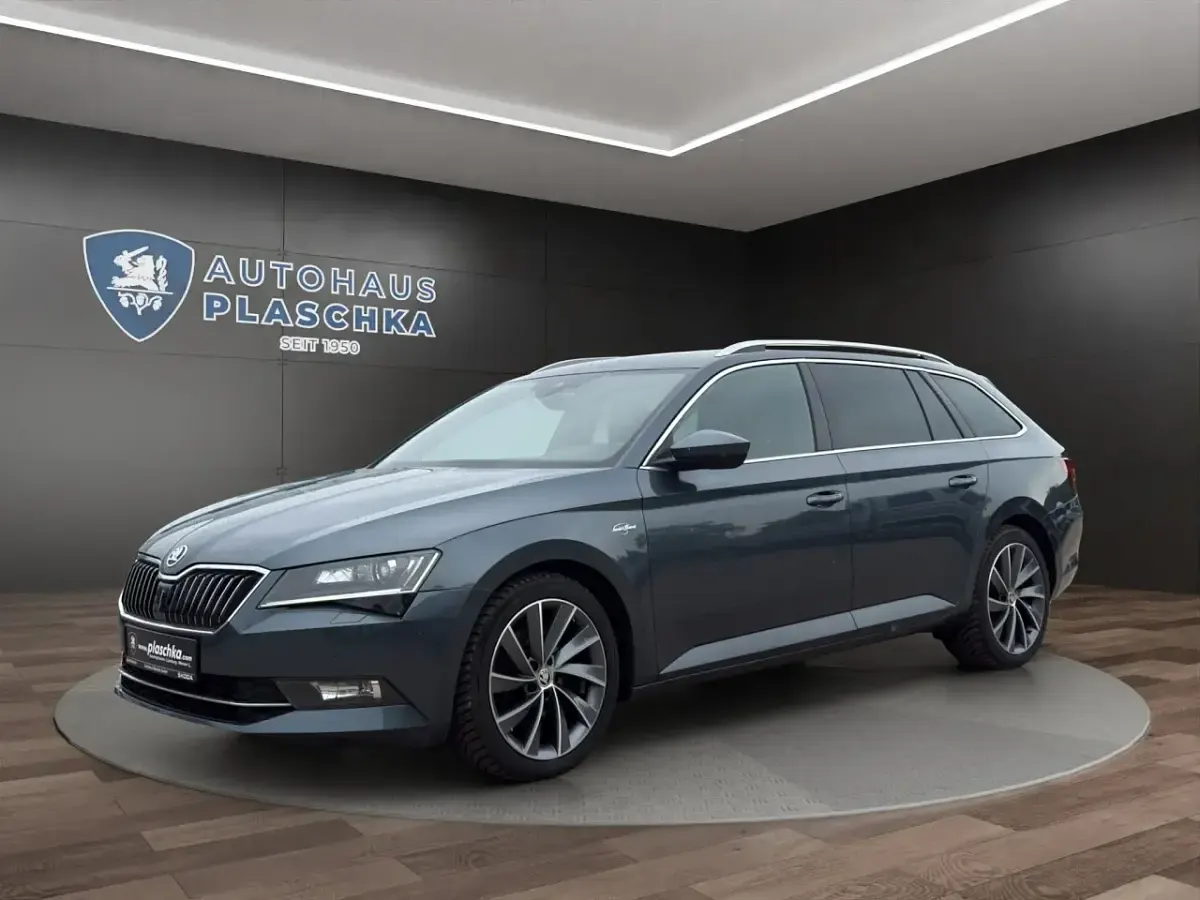 Gebraucht Skoda Superb LAURIN & KLEMENT 190 PS (139 kW) 2018 Limousine