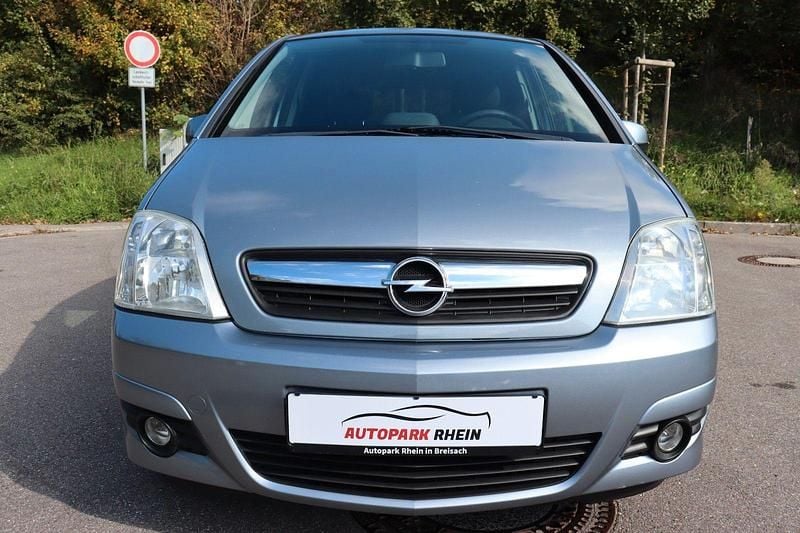 Gebraucht Opel Meriva 105 PS (77 kW) 2008 Silber Van / Kleinbus