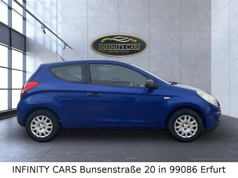 Gebraucht Hyundai i20 Classic 77 PS (56 kW) 2009 Blau Kleinwagen