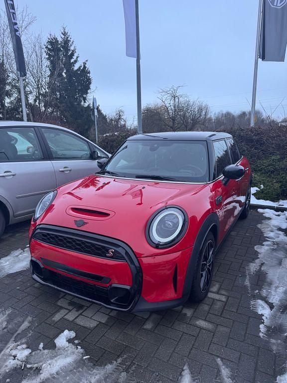Gebraucht Mini Cooper S 178 PS (130 kW) 2022 Rot Kleinwagen