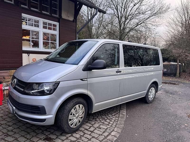 Gebraucht VW T6 Trendline 150 PS (110 kW) 2018 Grau Van