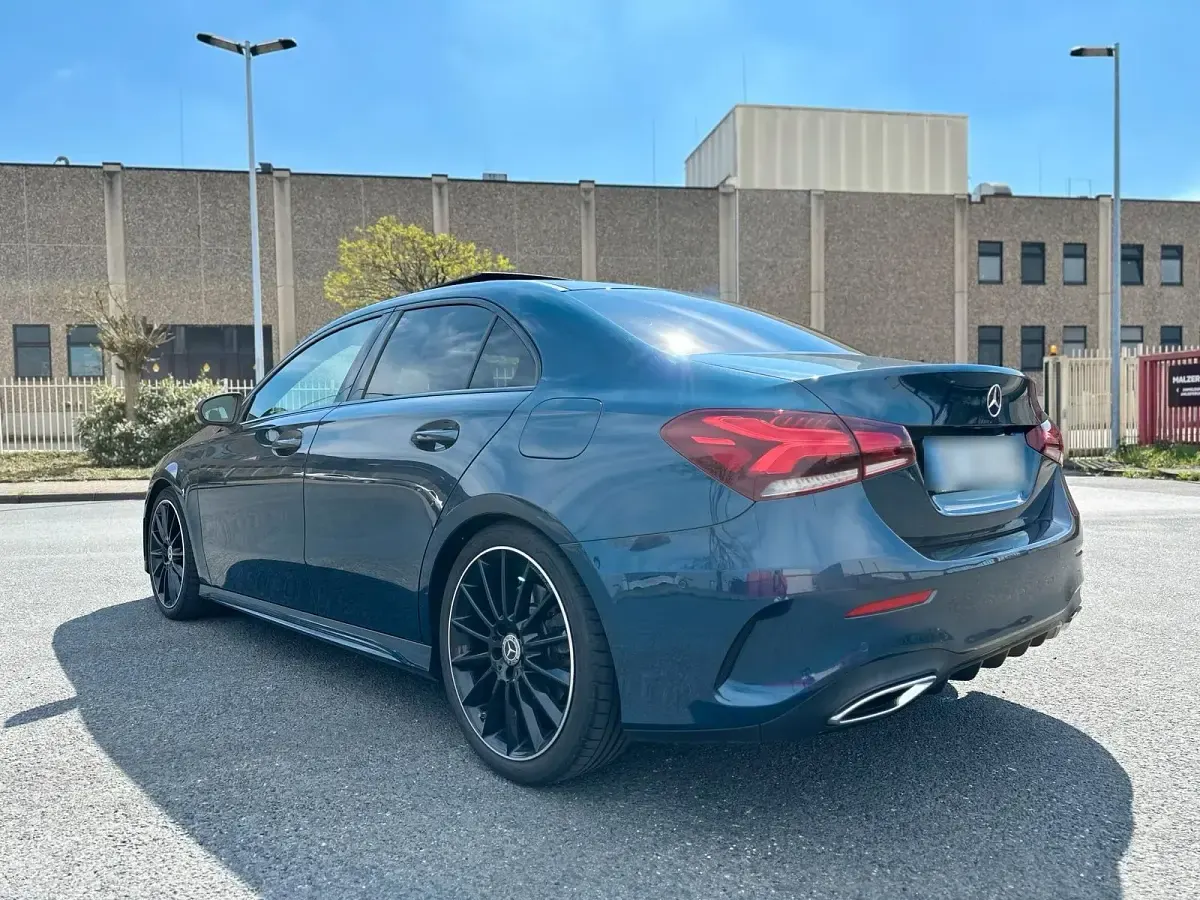 Gebraucht Mercedes A250 AMG 224 PS (164 kW) 2020 Blau Limousine