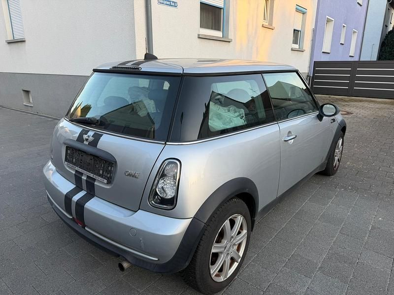 Gebraucht Mini ONE 90 PS (66 kW) 2006 Silber Kleinwagen