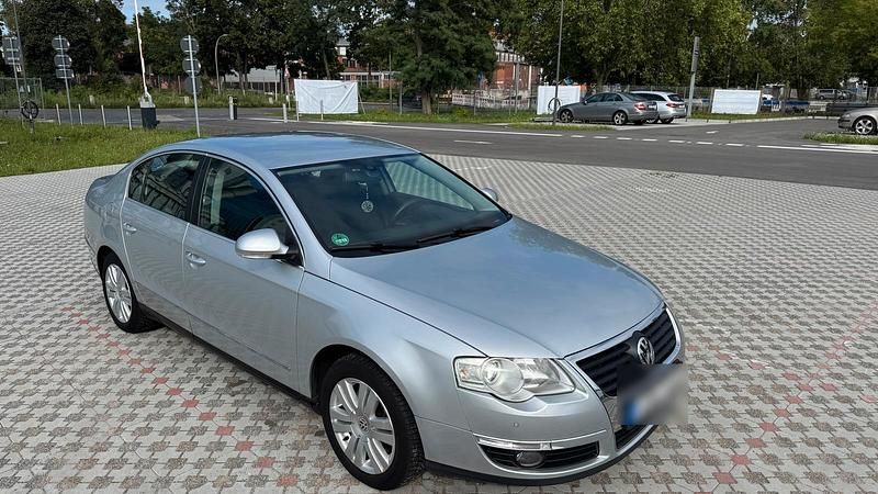 Silber Gebraucht 2009 VW Passat Limousine | 3.150 € (Guter Preis) - Bild 1/4
