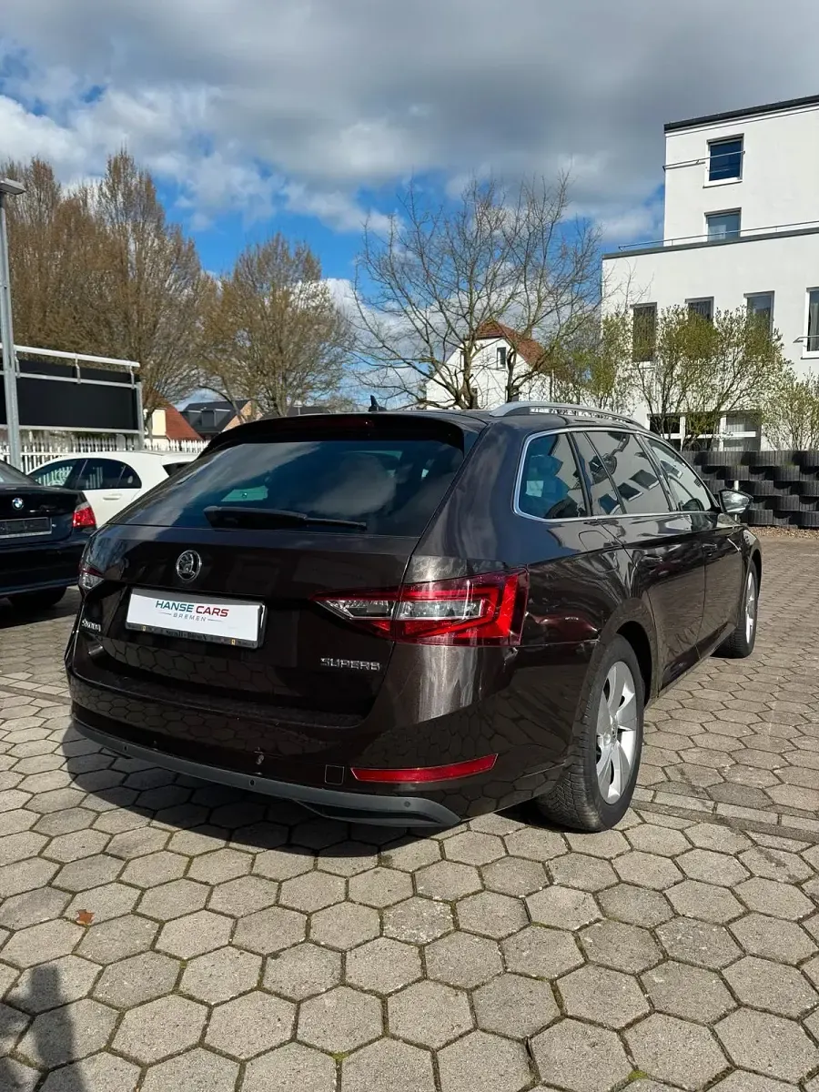 Gebraucht Skoda Superb 190 PS (139 kW) 2017 Kombi