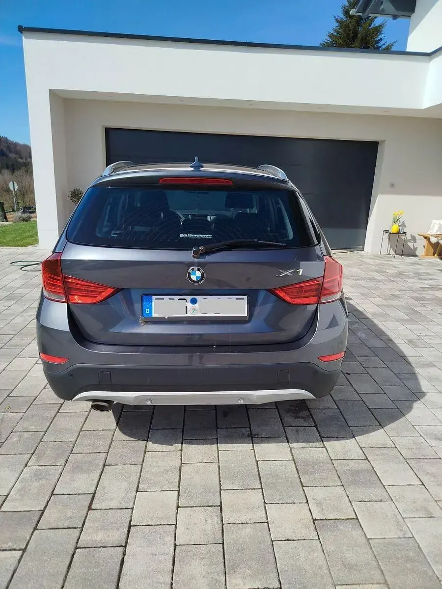 Gebraucht BMW X1 143 PS (105 kW) 2012 Grau SUV